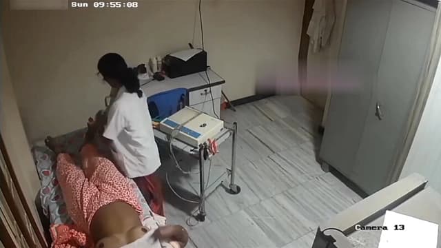 Horny Desi Tamil Aunty Nurse Cream On Leg CCTV